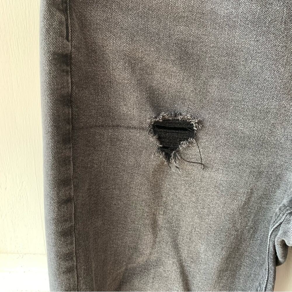 American Eagle Jeans 8 Mom High Rise Straight Leg Stretch Distressed Ripped Grey - Picture 2 of 7